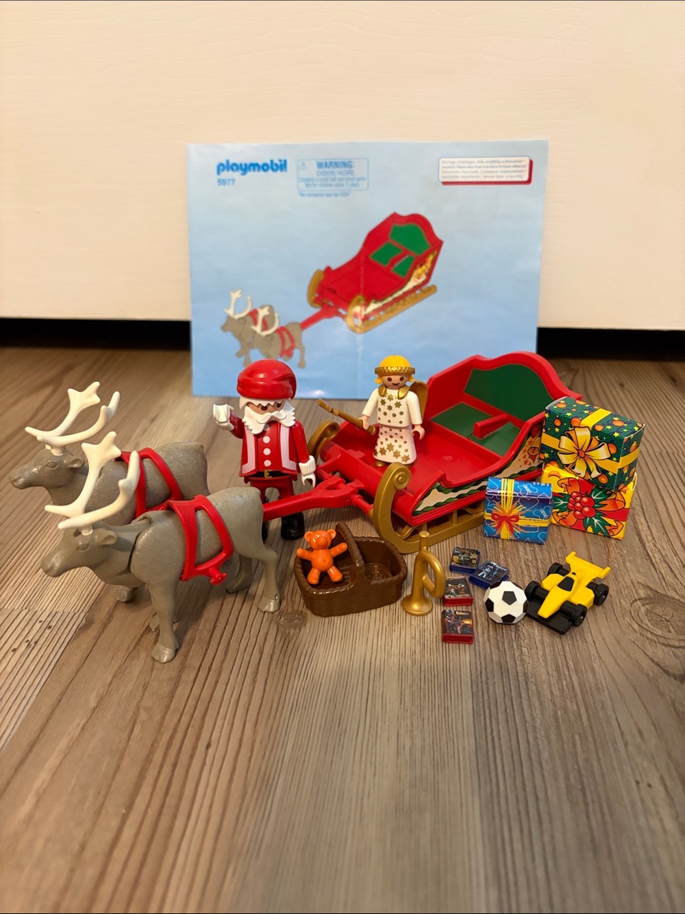 Playmobil Santa’s Sleigh 5977 Complete Set